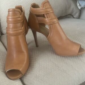Michael Michael Kors gorgeous booties